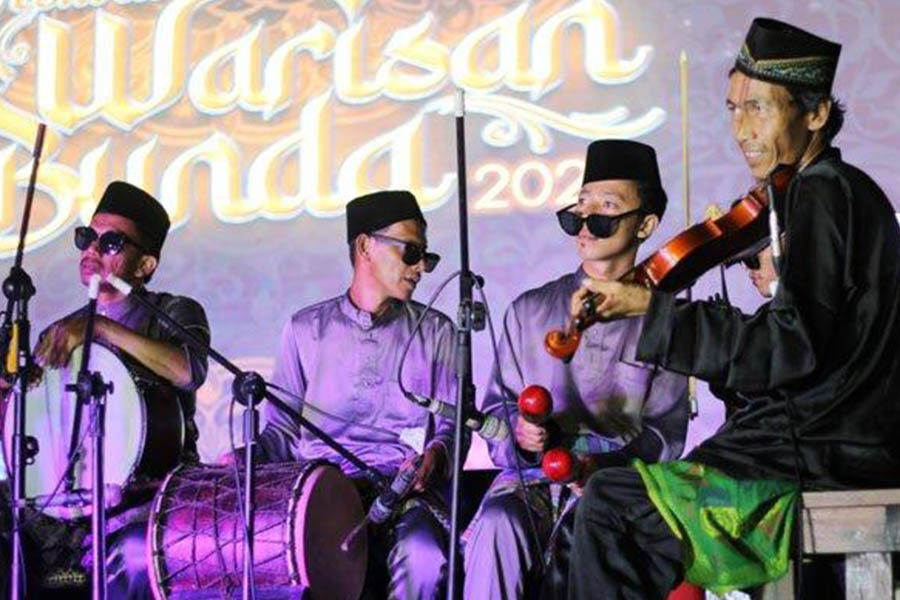 Bazar UMKM hingga Fashion Show Ramaikan Festival Warisan Bunda Lingga